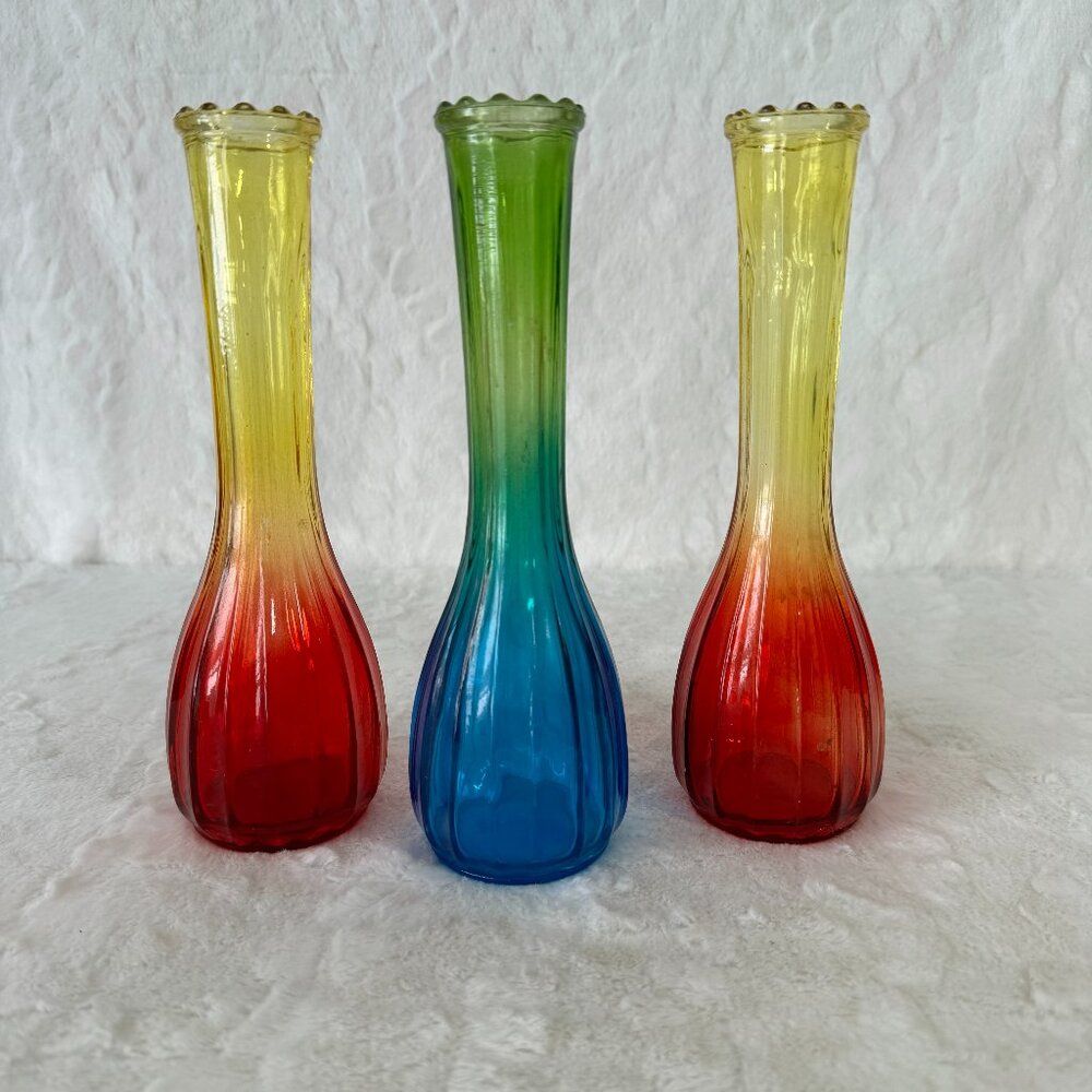 Vintage Jeannette Glass Bud Vases Ombre in color Mid Century Modern